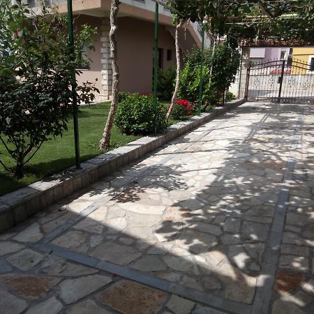 Apartments Leo Trebinje Luaran gambar